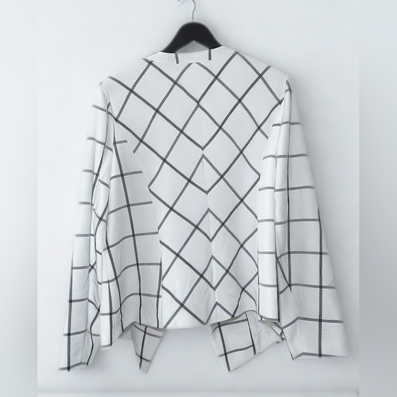 Lane Bryant White & Gray Windowpane Open-Front Blazer – Size 24 - Picture 2 of 6